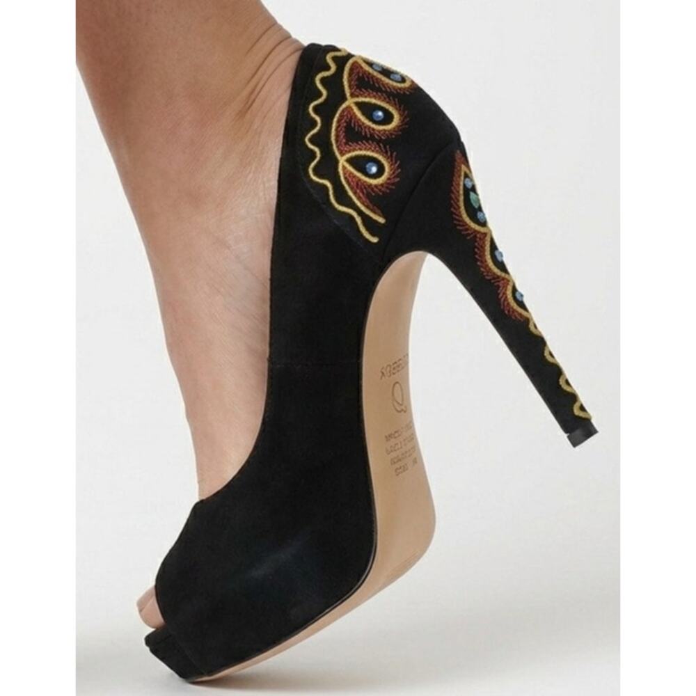 Boutique 9 Chryso Black Suede Embellished Peep Toe Pumps Shoes Women's Size 8
